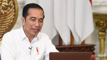 Jokowi يطلب من الناس أن نسأل RT و RW إذا لم يتلقوا بانسوس