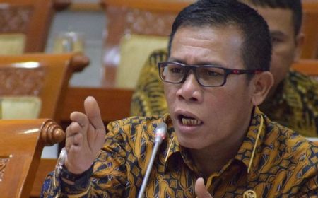 Malas Tanggapi Laporan ke MKD Soal Luhut, Masinton: Lawak, Rakyat Menunggu Kejujuran Bukan Mobilisasi Laporan