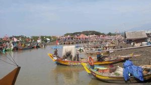 Alhamdulillah! Nelayan Sebut Kunjungan Jokowi ke Cirebon Bawa Berkah, Sungai Langsung Dikeruk, SPBN Mau Dibangun