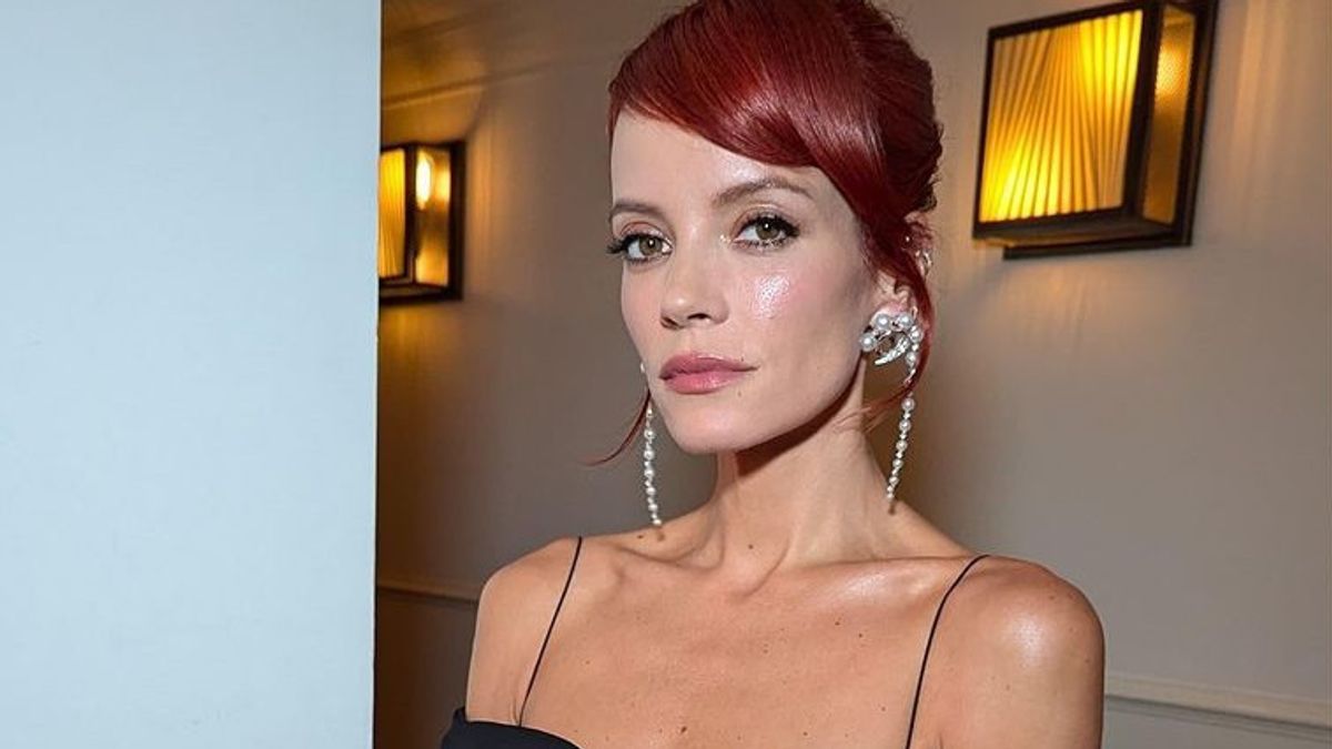 Foto Kaki Lily Allen Laris Manis di OnlyFans, Royalti Musiknya Kalah