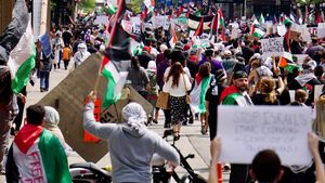 موجة العرض التوضيحي لبرو فلسطين مستمرة في الجامعات الأمريكية
