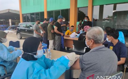 Angka Vaksinasi COVID-19 di Kabupaten Bekasi capai 87,5 persen