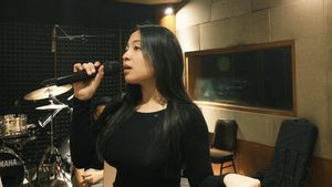 Cerita Bernadya di Balik Lagu Untungnya, Hidup Harus Tetap Berjalan yang Hampir Batal Rilis