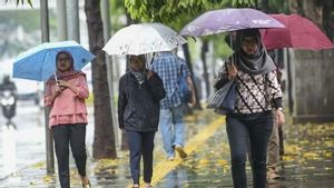 Sebagian Jakarta Diprediksi Bakal Hujan, BMKG: Waspadai Angin Kencang