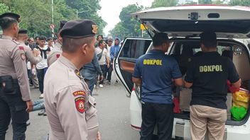 Demonstrators At Monas Experience Disadvantage Due To Epilepsy