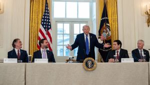 Amerika Serikat Mulai Jual Minyak Venezuela