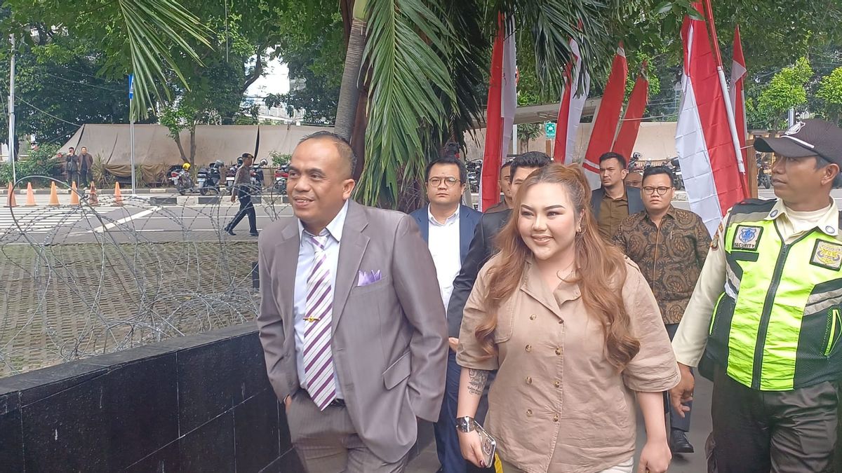 Penuhi Panggilan Polda Jabar, Kuasa Hukum Tegaskan Status Lisa Mariana Masih sebagai Saksi