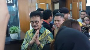 SYL Nangis Bacakan Pleidoi, Heran Dituding Korruption to Ngaku Rumah Banjiran