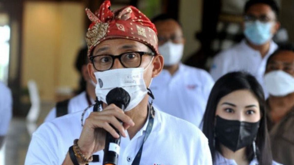 Harga Tiket Pesawat Mahal, Sandiaga Uno Justru Berharap Rute Penerbangan Semakin Banyak dan Terus Bertambah