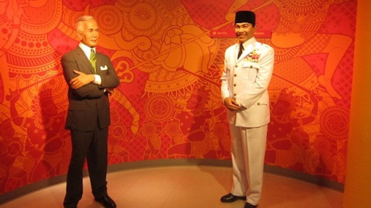 Médame Tussauds Museum Bangkok a officiellement créé une statue de bougies de Karno à la mémoire d'aujourd'hui, 24 septembre 2012