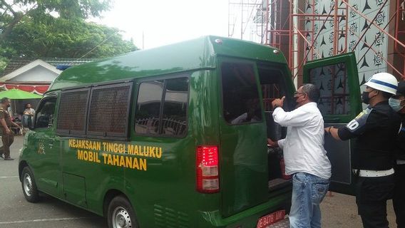 Korupsi Pabrik Es, Kepala Dinas Kelautan dan Perikanan Kabupaten Maluku Ditahan