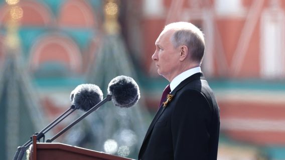 Ready To Use Cluster Bomb If Ukraine Wears The Same Weapon, President Putin: Russia Has Various Types