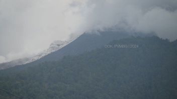 L'éruption du mont Lewotobi, un nuage chaud couteau de 1,5 km