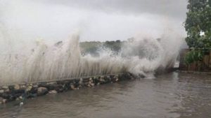 BMKG Keluarkan Peringatan Dini Banjir Rob 3 Wilayah di NTT