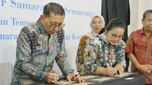 Menteri Kebudayaan Luncurkan Buku Kartu Pos “Samarangh”, Ungkap Jejak Visual Sejarah Semarang