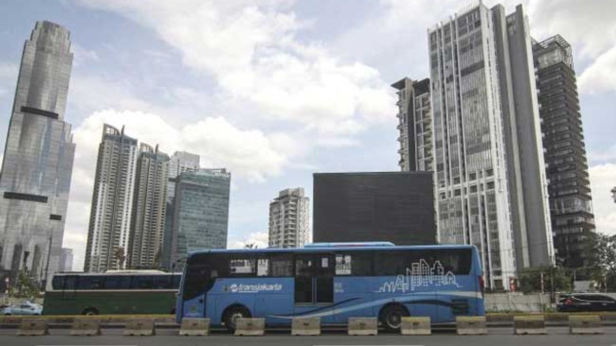 Bukan Rem Blong, Transjakarta Sebut Busnya Tak Bermasalah Saat Sopir Tabrak Toko di Jaksel  