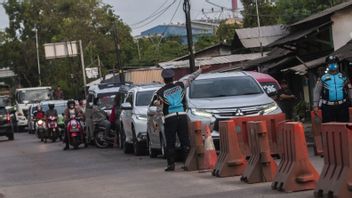 The West Java Regional Police Re-open The Road To Anticipate Omicron