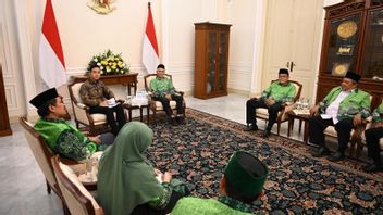 Vice-présidente examine l'amélioration du bien-être des enseignants des madrasas avec PGM