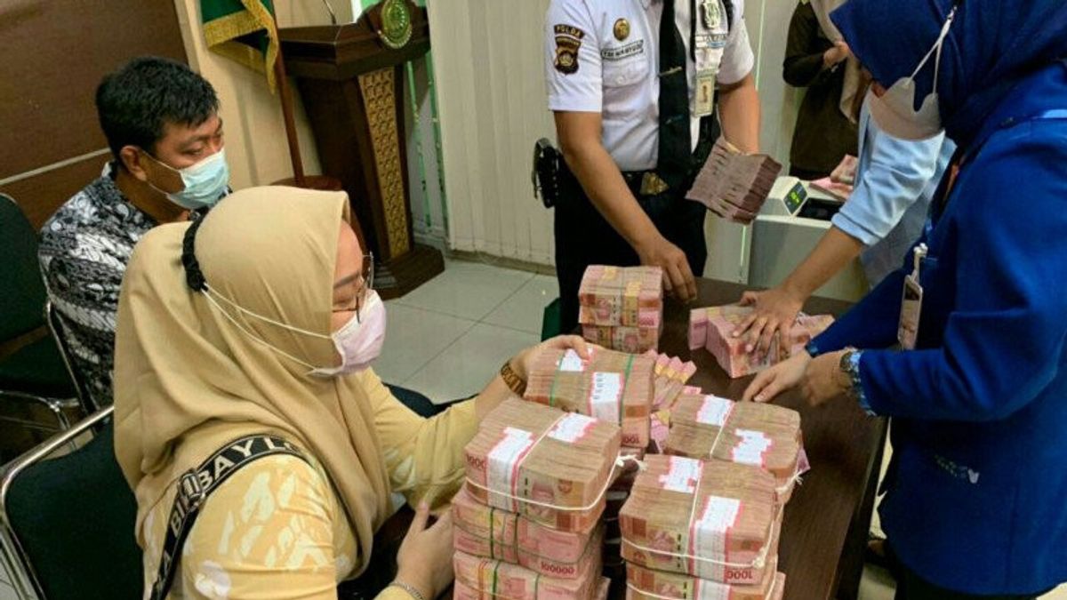 Corruption Suspect Jalan Ogan Ilir Returns State Losses Of Rp. 2 Billion