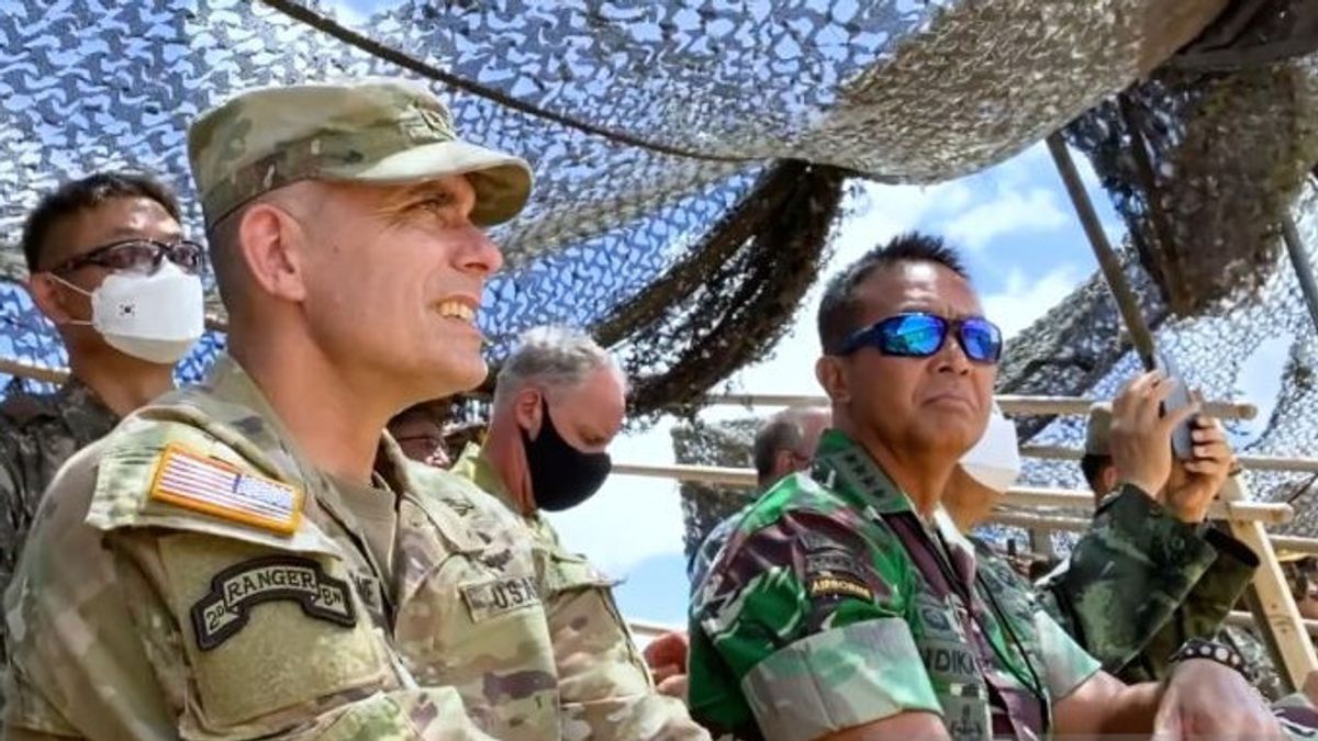 Army Chief Of Staff Impressed With US Armaments At Schofield Barracks