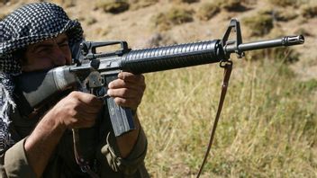 フランス外務大臣がシリアを訪問し、彼の国がダーイシュの過激派を拭い続けることを強調