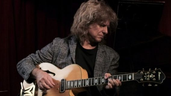 تم إصدار ألبوم Bright Size Life من Pat Metheny مرة أخرى بعد ما يقرب من 40 عاما