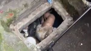 犯罪现场的结果,警方表示,水道中死亡的幼儿没有暴力迹象:雨水中Hanyut的受害者