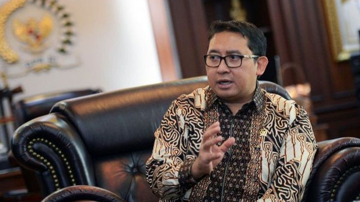 Travel Conditions In Indonesia Mandatory Booster Vaccines, Fadli Zon: Complicates People's Mobility