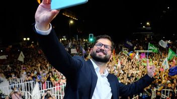 One Step Again Gabriel Boric Becomes The Youngest President In Chile's History, Still At 35