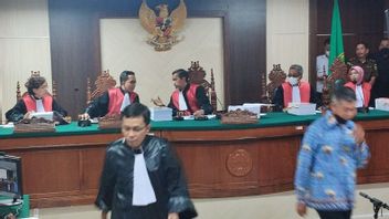 对帕尼亚伊·巴布亚严重侵犯人权行为的审判开始在望加锡地区法院举行，退休的TNI成为被告