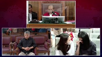 Putri's Tears Hendra Kurniawan Breaks Hearing Judge His Father's Verdict Of 3 Years In Prison