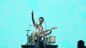Weezer Melokal di Soundrenaline 2022: Nyanyi <i>Anak Sekolah</i> hingga Bicara Indonesia