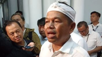 ronyme : Une troupeau d'espoir d'un morceau d'eau nuageux noir à Subang