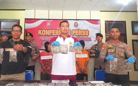 Dipantau Polisi 17 Jam, Indekos 2 Terduga Pengedar di Halteng Terbukti Simpan 544,94 Gram Ganja