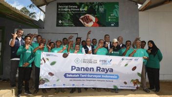 サーベイヤーインドネシアは、「コーヒーの収穫から肥料とラコリング倉庫まで」権限を与えられたワナスカプログラムを開発しています