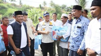 スマトラ災害後の内務大臣:政府は静かではない、私はアチェ・タミアンで最初の断食の日