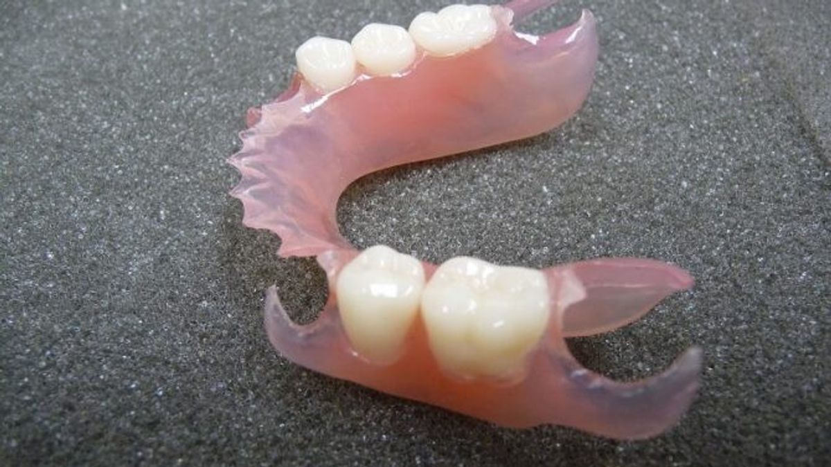 Get to Know Valplast False Teeth: Advantages, Durability, to Price