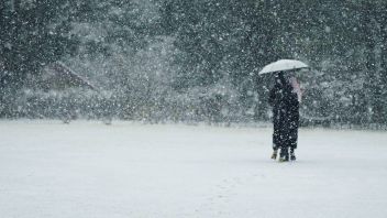 Cuaca Ekstrem yang Melanda Xinjiang Tewaskan 7 Orang, Dihantam Hujan Salju dan Angin Kencang
