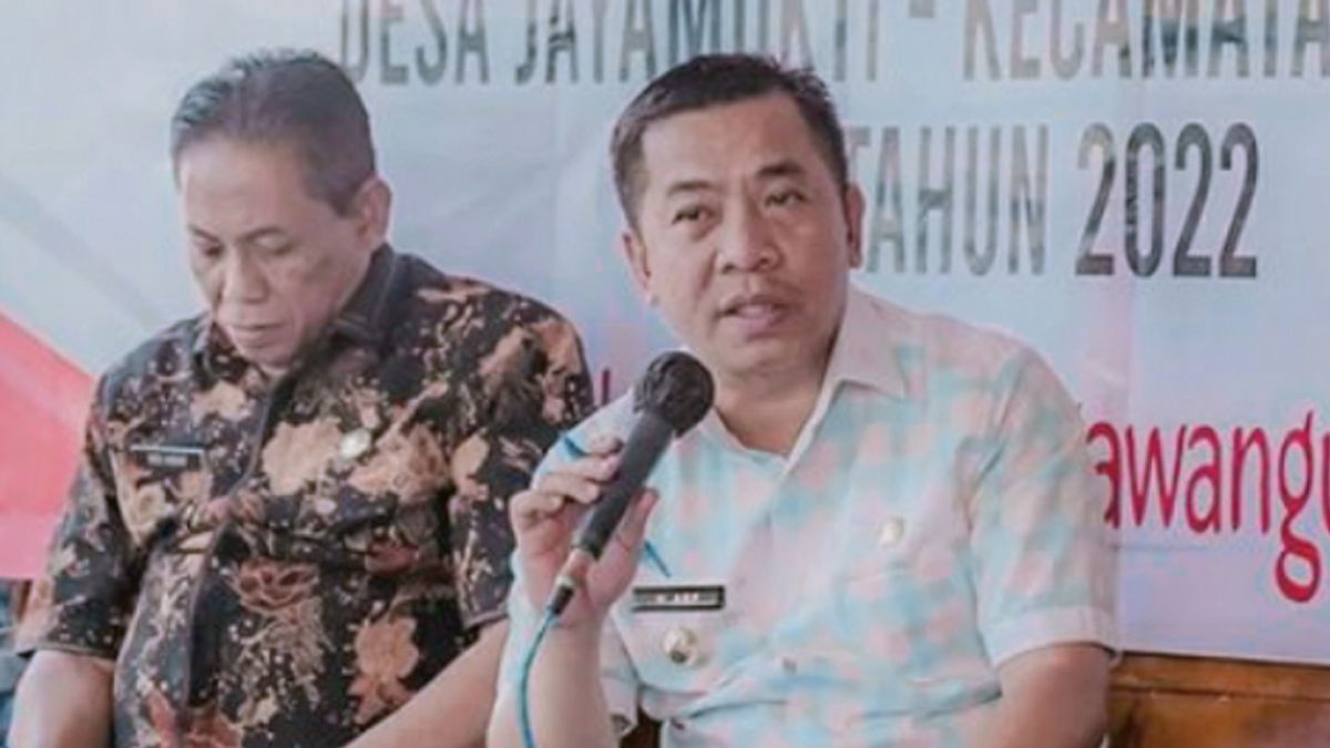 The Village Head Complaints For BLT BBM Recipient Data Tak Sinkron To Karawang Deputy Regent