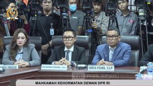 Putusan MKD DPR: Sahroni, Eko dan Nafa Urbach Terbukti Langgar Kode Etik, Adies-Uya Kuya Tidak Melanggar