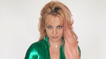 Long Silence, Britney Spears Veut Mettre Fin Au Conservatoire