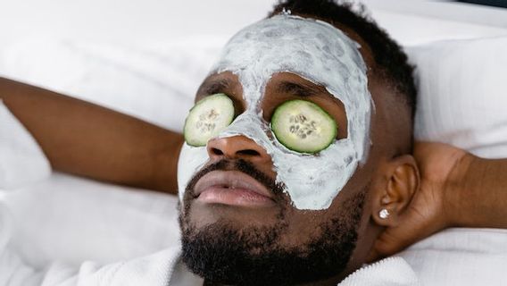 7 Natural Ingredients You Can Use To Elevate Your Skin