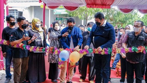 Sandiaga Uno Hopes OKE OCE Food Court In Pacitan Can Boost The Economy