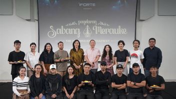 جاكرتا - شاركت إيزيانا ساراسفاتي ويورا يونيتا في التدريب على أداء سابانغ ميراوكي للبث الإندونيسي في يوجياكارتا