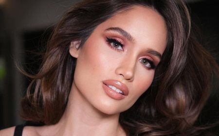 Tampil di Runway L'Oreal Paris Le Defile 2023, Cinta Laura Beberkan Kondisi di Belakang Panggung