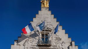 France Again Raises Its Flag At The Syrian Embassy Of Damascus After 12 Years