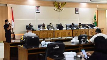 Madiun Regency Government Discourses On Voting For Village Heads As A Regional Holiday