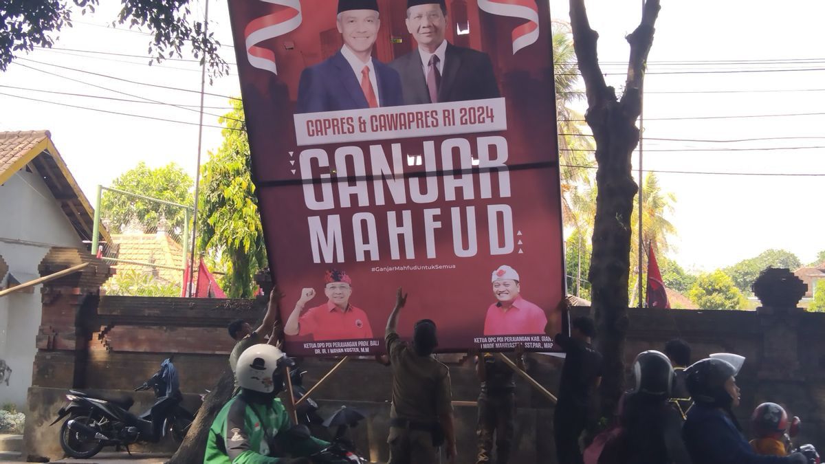 Baliho Ganjar-MahfudがKunker Jokowi Pancing PDIPの前に解雇された