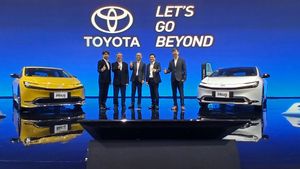 Ramaikan GIIAS 2024, Toyota Hadirkan Prius HEV dan PHEV