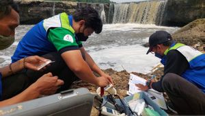 DLH Bogor Bakal Intai Pembuang Limbah di Sungai Cileungsi Lewat CCTV